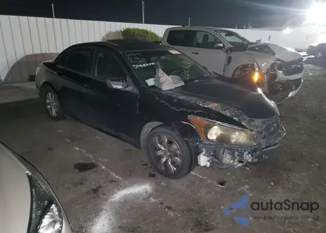 2010 Honda Accord Exl z USA, uszkodzony, nr VIN 1HGCP2F89AA028703